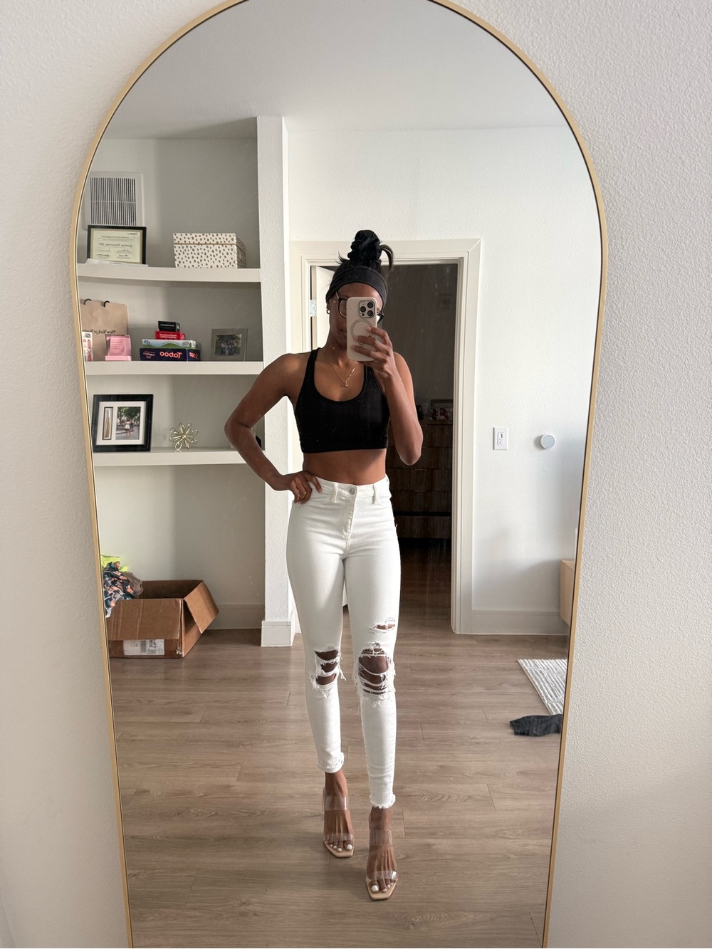 American Eagle Outfitters White High-Rise Skinny Jeans